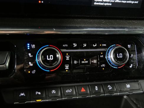 Used 2024 GMC Sierra 1500 Denali AWD/4WD image 29