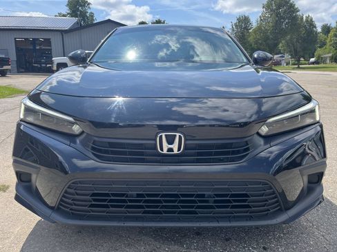Used 2022 Honda Civic Sport image 3