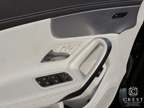 Used 2022 Mercedes-Benz CLA 250 image 24