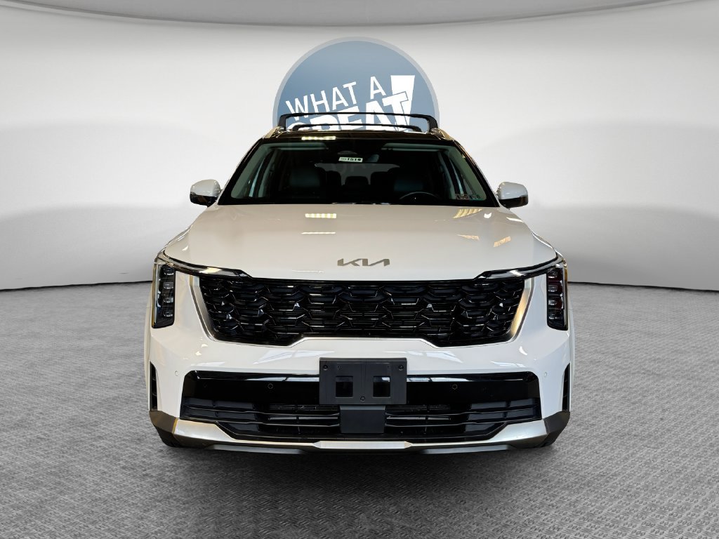 Certified 2024 Kia Sorento S w/ Panoramic Sunroof Package AWD/4WD image 9