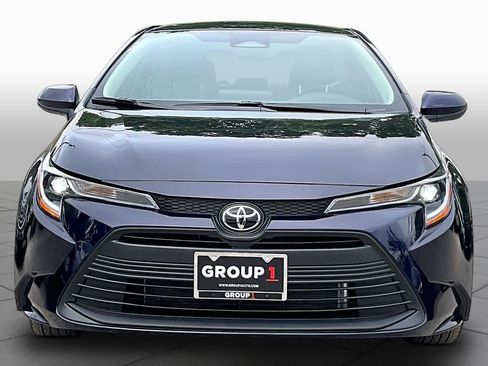 Used 2026 Toyota Corolla LE image 4