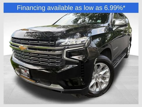 Used 2022 Chevrolet Suburban Premier w/ Premium Package AWD/4WD image 1