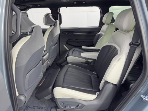 Used 2024 Kia EV9 GT-Line image 47