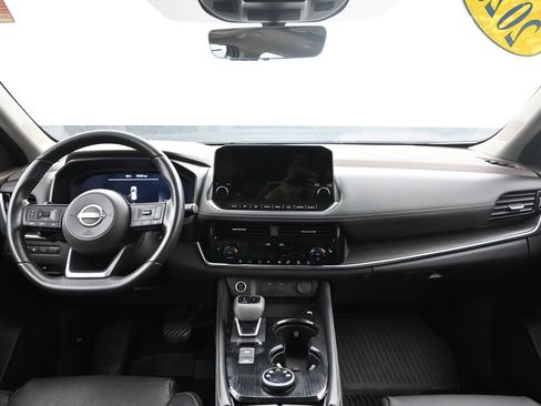 Used 2023 Nissan Rogue Platinum w/ Platinum Premium Package AWD/4WD image 19