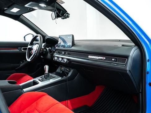 Used 2023 Honda Civic Type R image 32