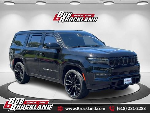 Used 2024 Jeep Grand Wagoneer Series III w/ Rear Seat Video Group 1 AWD/4WD image 1