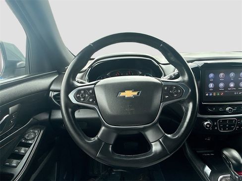 Used 2023 Chevrolet Traverse RS image 11