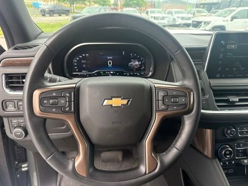 Used 2023 Chevrolet Suburban High Country AWD/4WD image 15