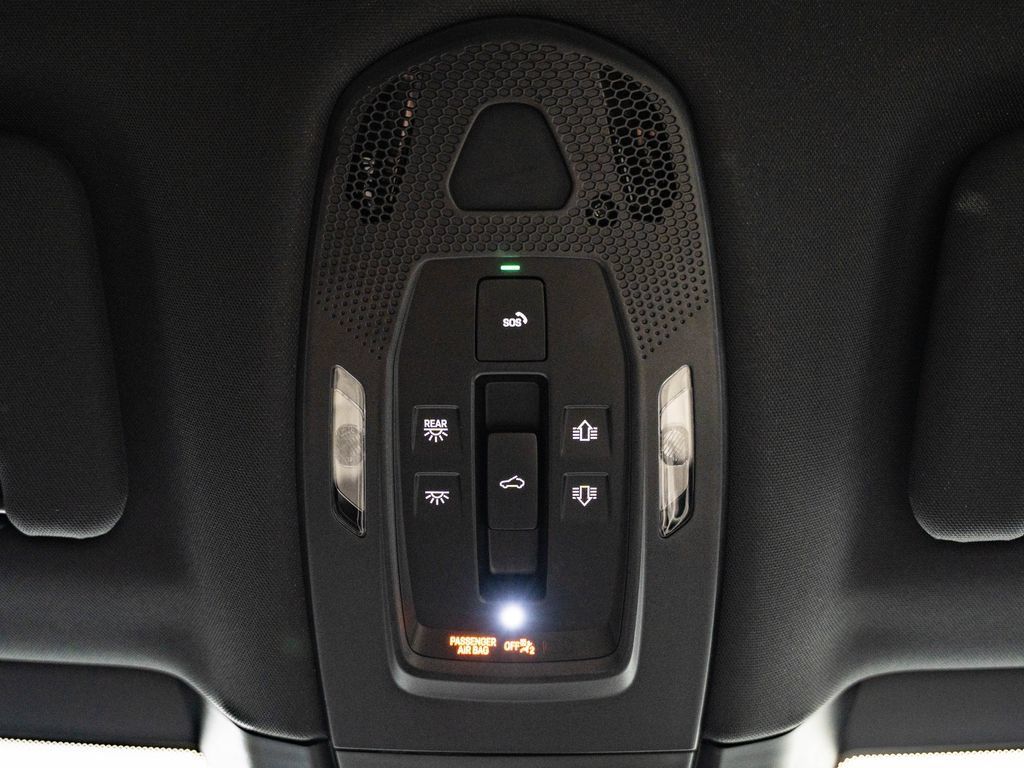 Certified 2025 Porsche Panamera 4 w/ Premium Package AWD/4WD image 37