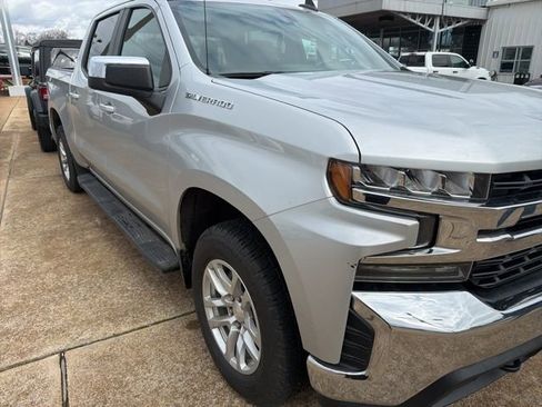 Used 2021 Chevrolet Silverado 1500 LT w/ Bed Protection Package image 11