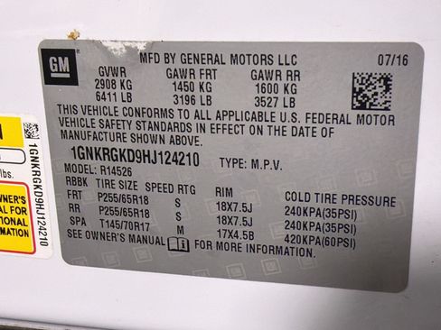 Used 2017 Chevrolet Traverse LT FWD image 21