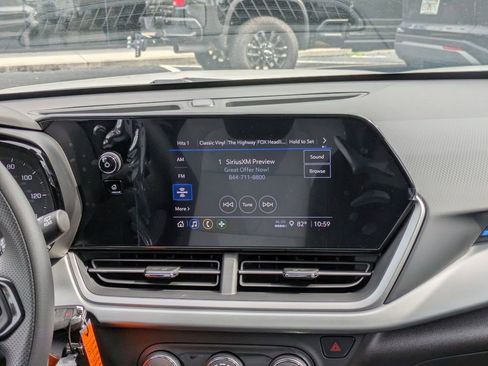 New 2026 Chevrolet Trax LS w/ Driver Confidence Package image 17