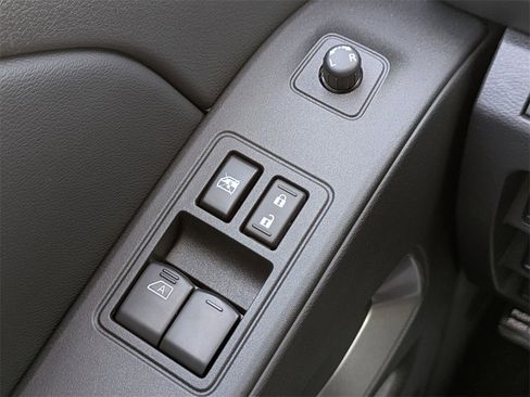 New 2025 Nissan Frontier SV image 22