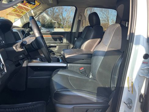 Used 2016 RAM 2500 Laramie w/ Convenience Group image 27