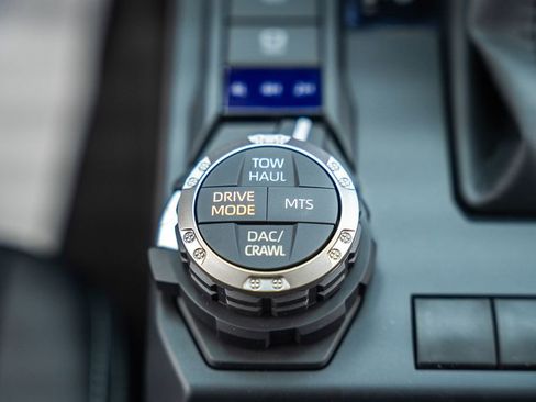 New 2026 Toyota Tacoma TRD Off-Road w/ TRD Off Road Upgrade Package AWD/4WD image 33