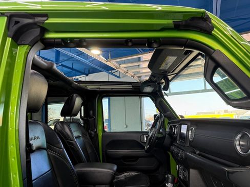 Used 2019 Jeep Wrangler Unlimited Sahara image 29