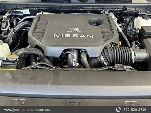 New 2026 Nissan Armada SL w/ Captain's Chari Seat Package image 10