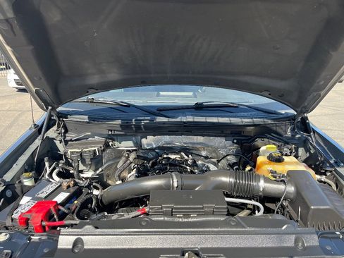 Used 2014 Ford F150 XLT w/ XLT Chrome Package image 34