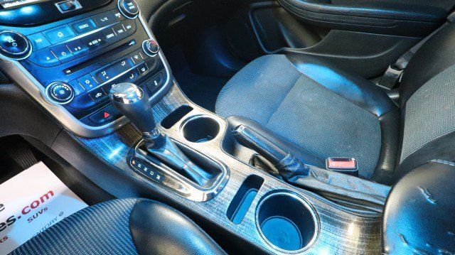 Used 2015 Chevrolet Malibu LT w/ Power Convenience Package FWD image 18