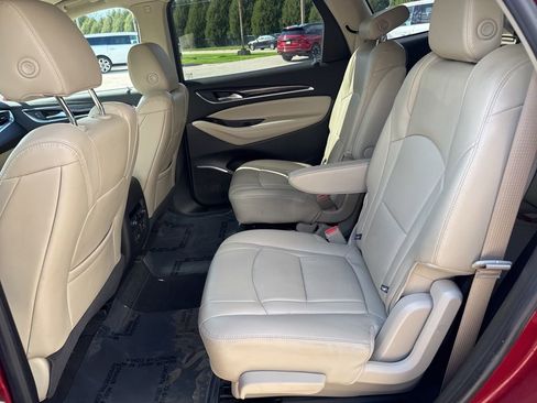 Used 2018 Buick Enclave Premium AWD/4WD image 19