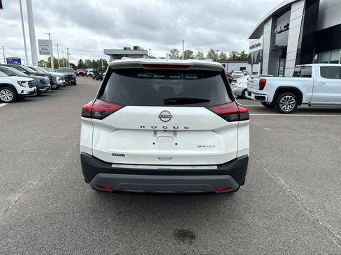 Used 2023 Nissan Rogue SV w/ SV Premium B Package AWD/4WD image 4