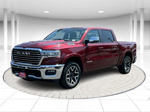 Used 2025 RAM 1500 Laramie AWD/4WD image 1