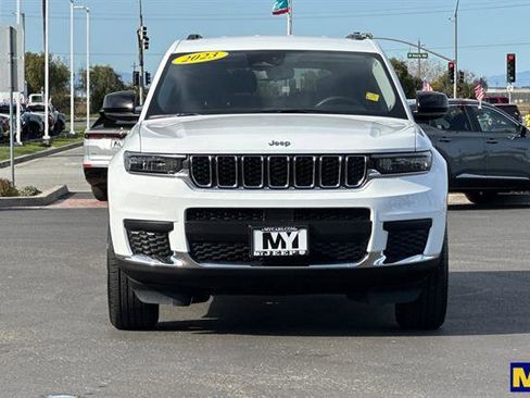 Used 2023 Jeep Grand Cherokee L Laredo image 9