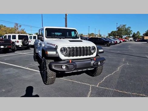 New 2026 Jeep Gladiator Mojave image 18
