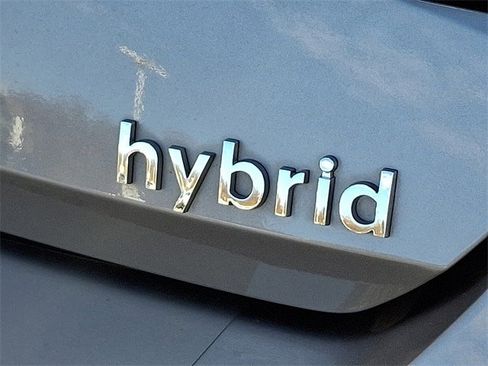 Certified 2022 Hyundai Elantra Limited w/ Cargo Package image 32