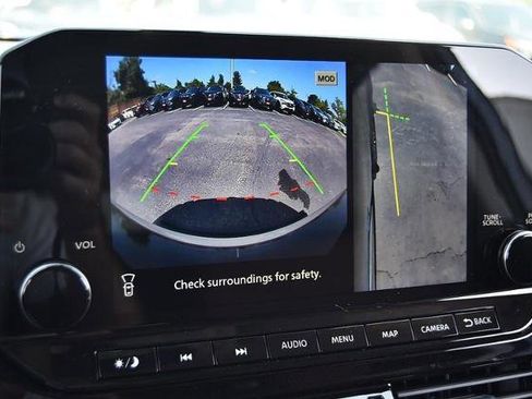 New 2025 Nissan Pathfinder Platinum w/ Cargo Package image 16