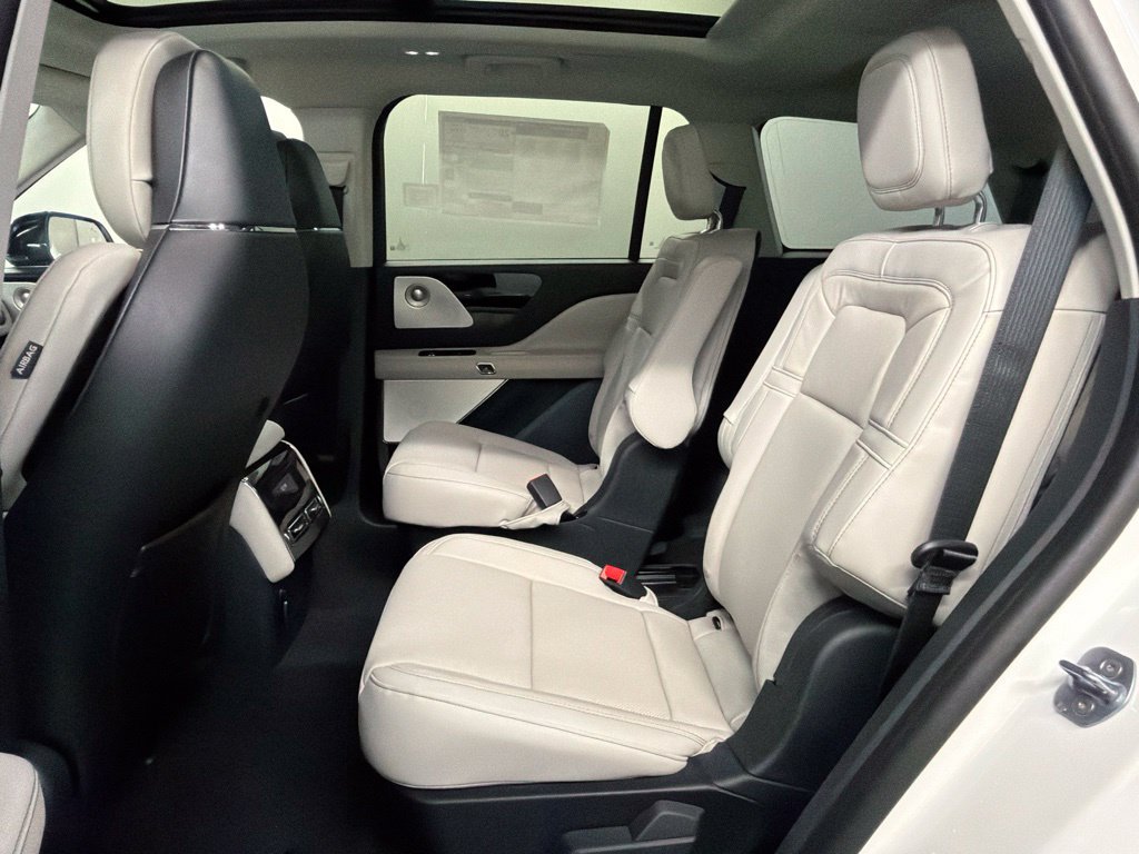 New 2027 Lincoln Aviator Reserve AWD/4WD image 34