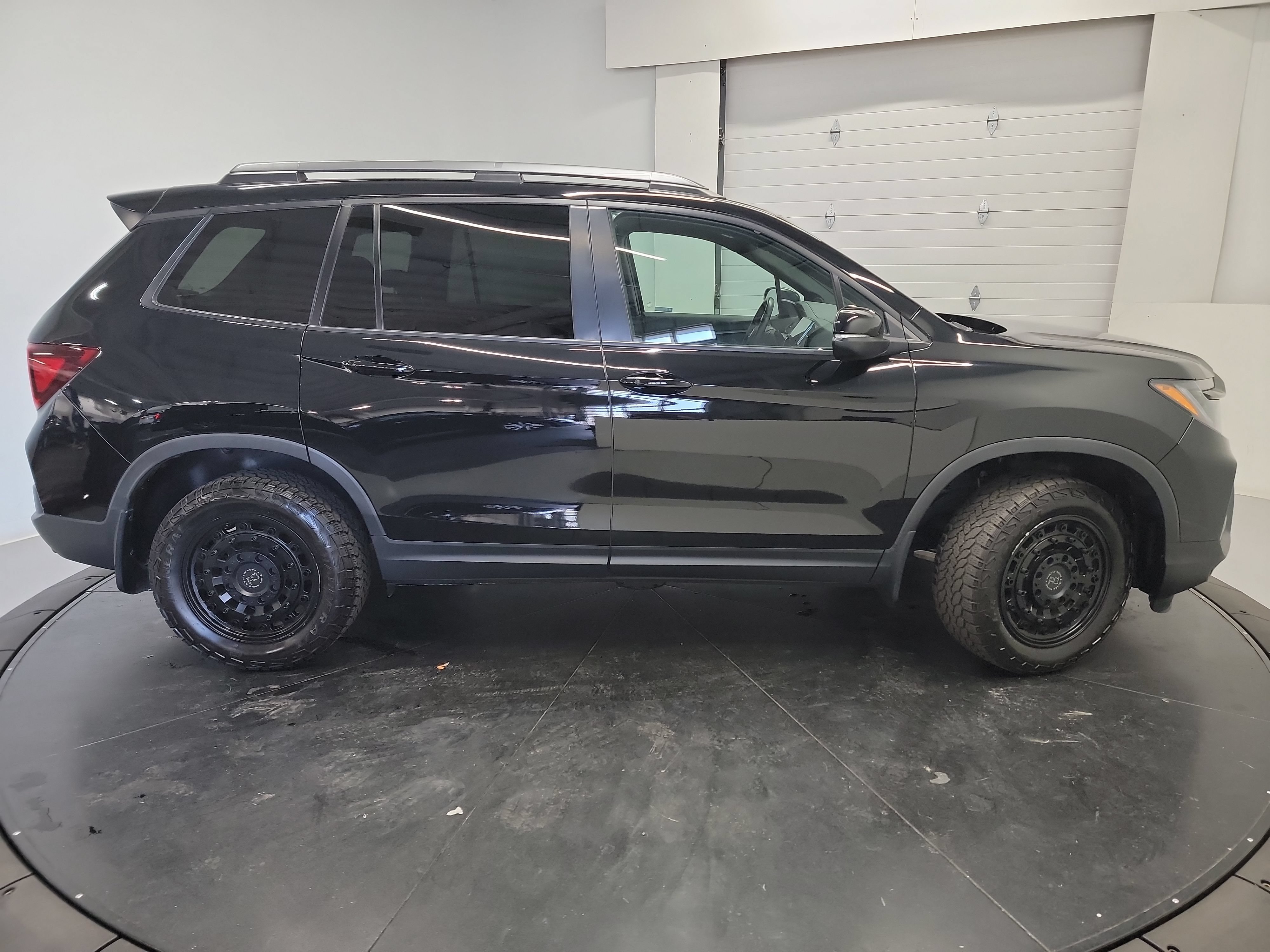 Used 2024 Honda Passport TrailSport image 11