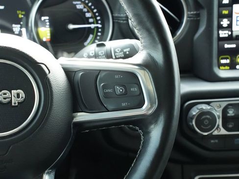 Used 2021 Jeep Wrangler Unlimited Sahara w/ Cold Weather Group image 8