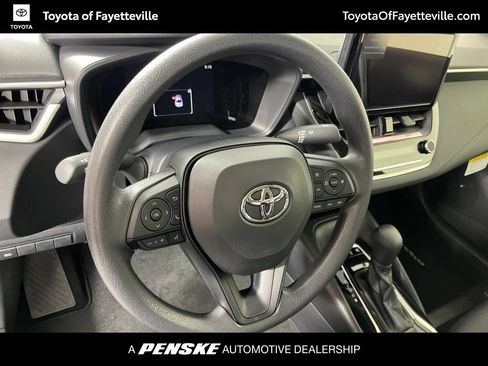 Used 2026 Toyota Corolla LE FWD image 23
