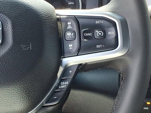 Used 2025 RAM 2500 Big Horn AWD/4WD image 10