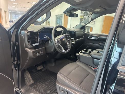 Used 2025 Chevrolet Silverado 1500 LT w/ Work Truck Package AWD/4WD image 2