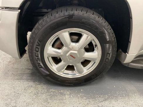 Used 2006 GMC Envoy SLE AWD/4WD image 31