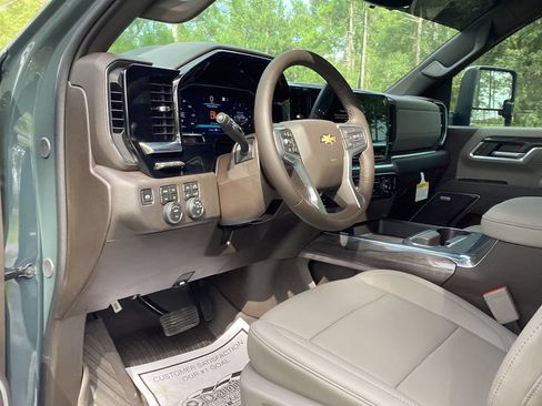 New 2026 Chevrolet Silverado 2500 LTZ w/ LTZ Plus Package AWD/4WD image 16