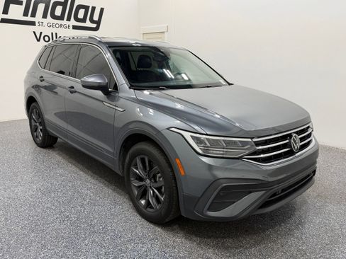 Used 2023 Volkswagen Tiguan SE FWD image 9