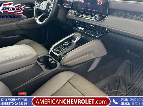 Used 2025 Chevrolet Colorado ZR2 w/ ZR2 Bison Edition AWD/4WD image 21