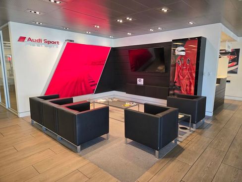 New 2025 Audi A6 e-tron Premium Plus image 30