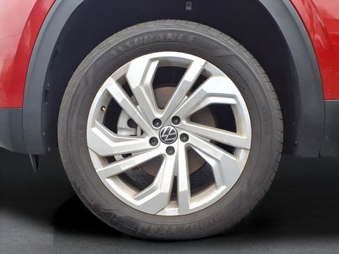 Used 2023 Volkswagen Atlas SE image 9