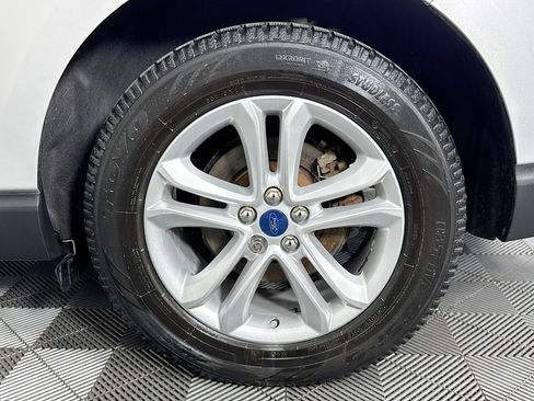 Used 2019 Ford Edge SEL w/ Cold Weather Package image 36