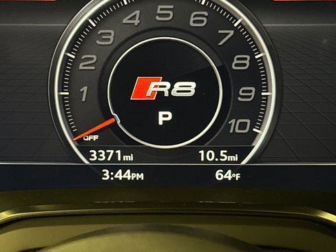Certified 2021 Audi R8 V10 performance image 27