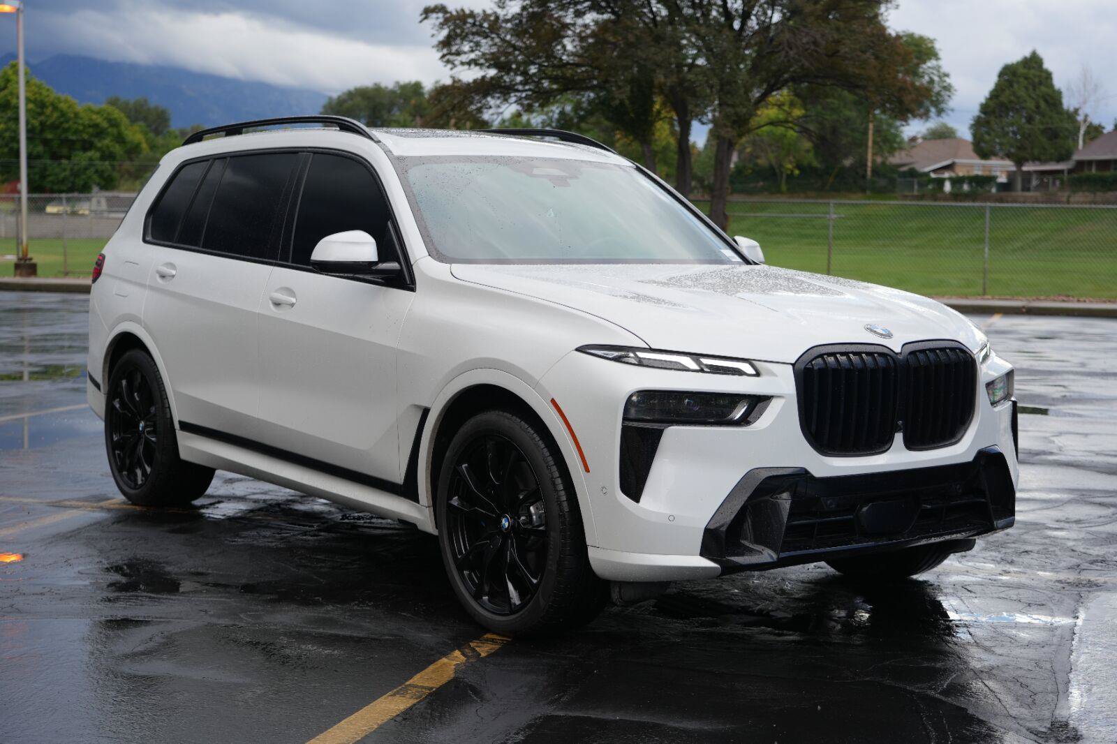 Used 2026 BMW X7 xDrive40i w/ Executive Package AWD/4WD image 7