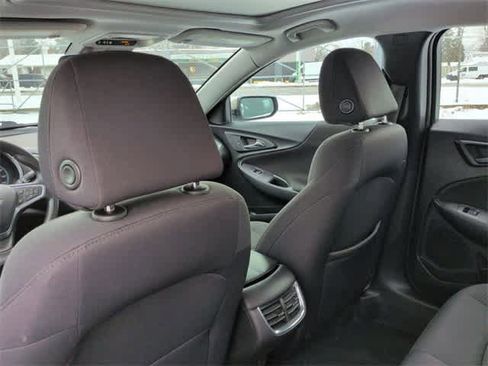 Used 2023 Chevrolet Malibu LT image 19
