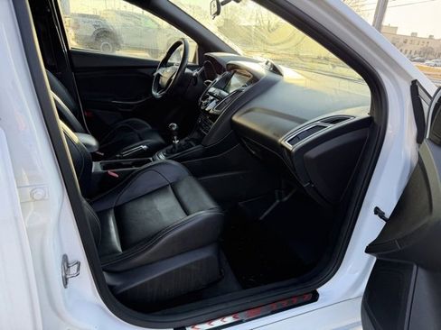 Used 2018 Ford Focus ST image 13