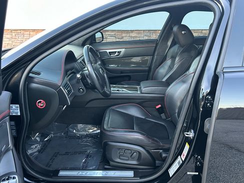 Used 2013 Jaguar XF R-S image 9