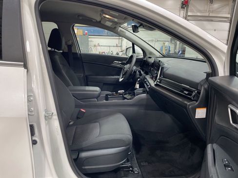 Certified 2023 Kia Sportage LX image 13