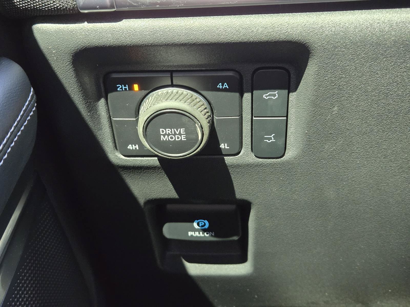 Used 2025 Ford Expedition Max Platinum w/ Stealth Appearance Package AWD/4WD image 24